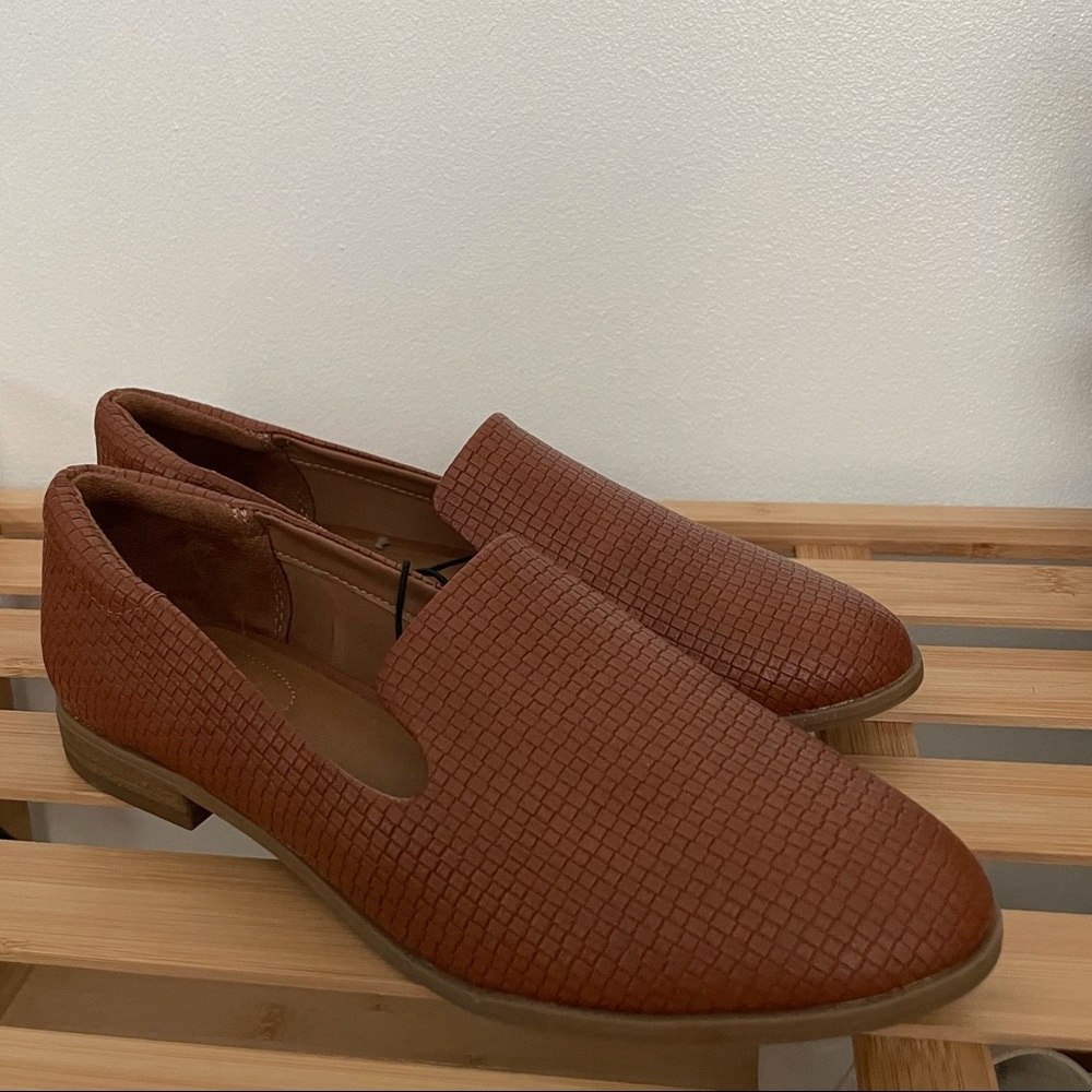Brown moccasins (they didn’t fit me - non used)